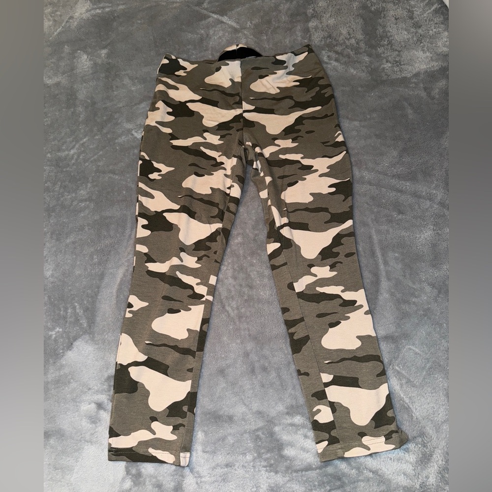Camo ankle leggings